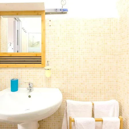 Appartement Charming In Bari's Centre - 50 M² - Parking Bari