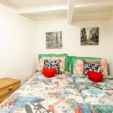 Charming In Bari's Centre - 50 M² - Parking