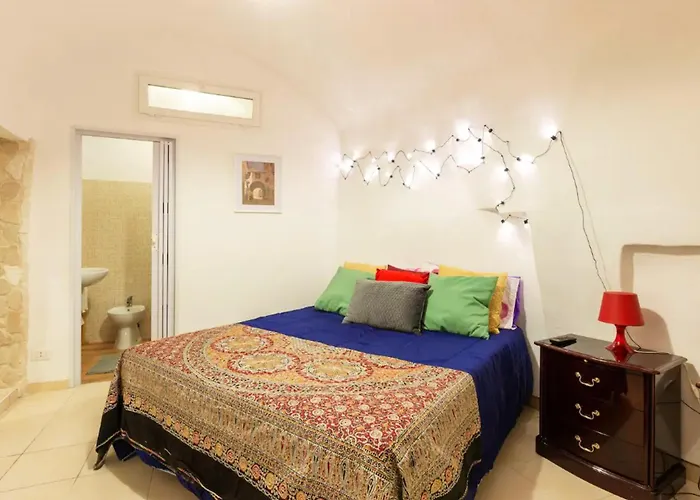 Appartement Charming In Bari's Centre - 50 M² - Parking *