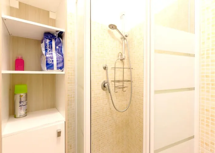 Charming In Bari's Centre - 50 M² - Parking Appartement *