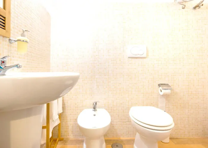 Appartement Charming In Bari's Centre - 50 M² - Parking *