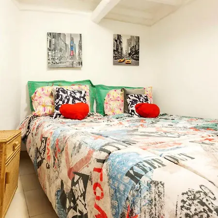 Appartement Charming In Bari's Centre - 50 M² - Parking *