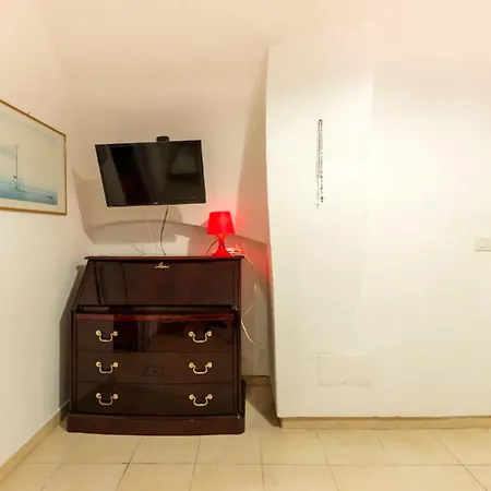 Charming In Bari's Centre - 50 M² - Parking