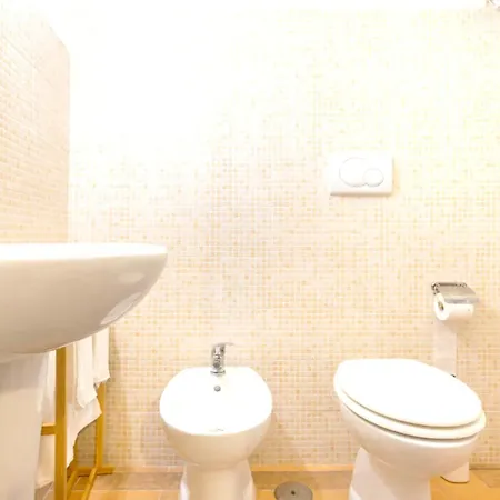 Apartment Charming Apartment In Bari'S City Centre - 50 M² - Parking 4*