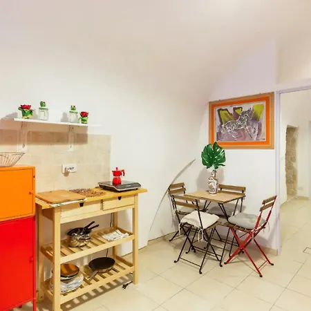Appartement Charming In Bari's Centre - 50 M² - Parking *