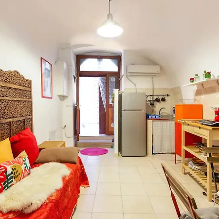 Charming In Bari's Centre - 50 M² - Parking