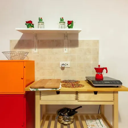 Charming In Bari's Centre - 50 M² - Parking Appartement