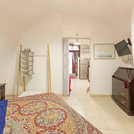 Charming In Bari's Centre - 50 M² - Parking Bari