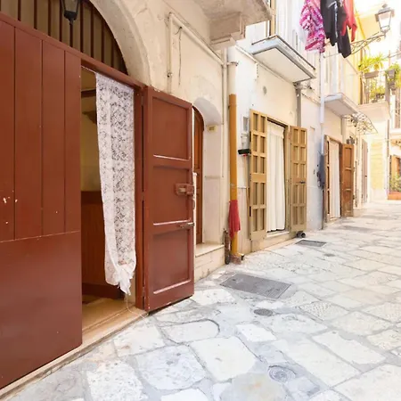 Charming In Bari's Centre - 50 M² - Parking Bari